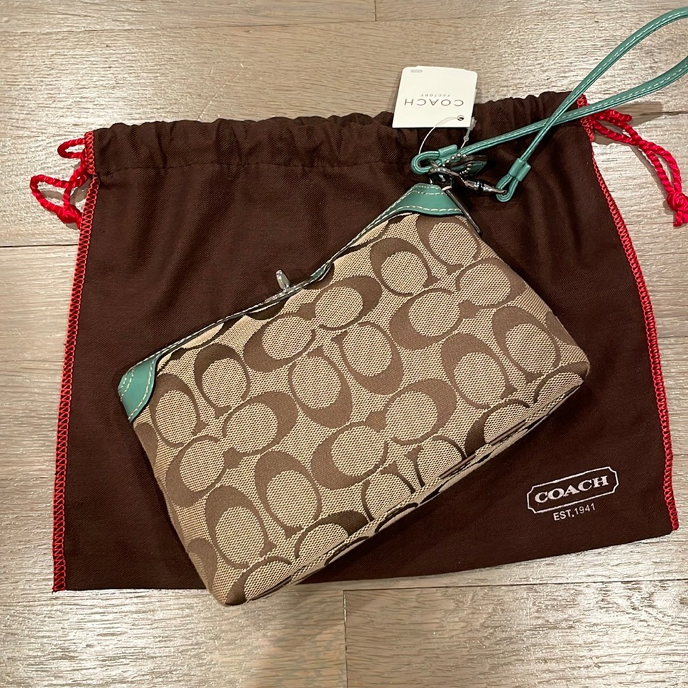 NWT Coach Wristlet Y2K